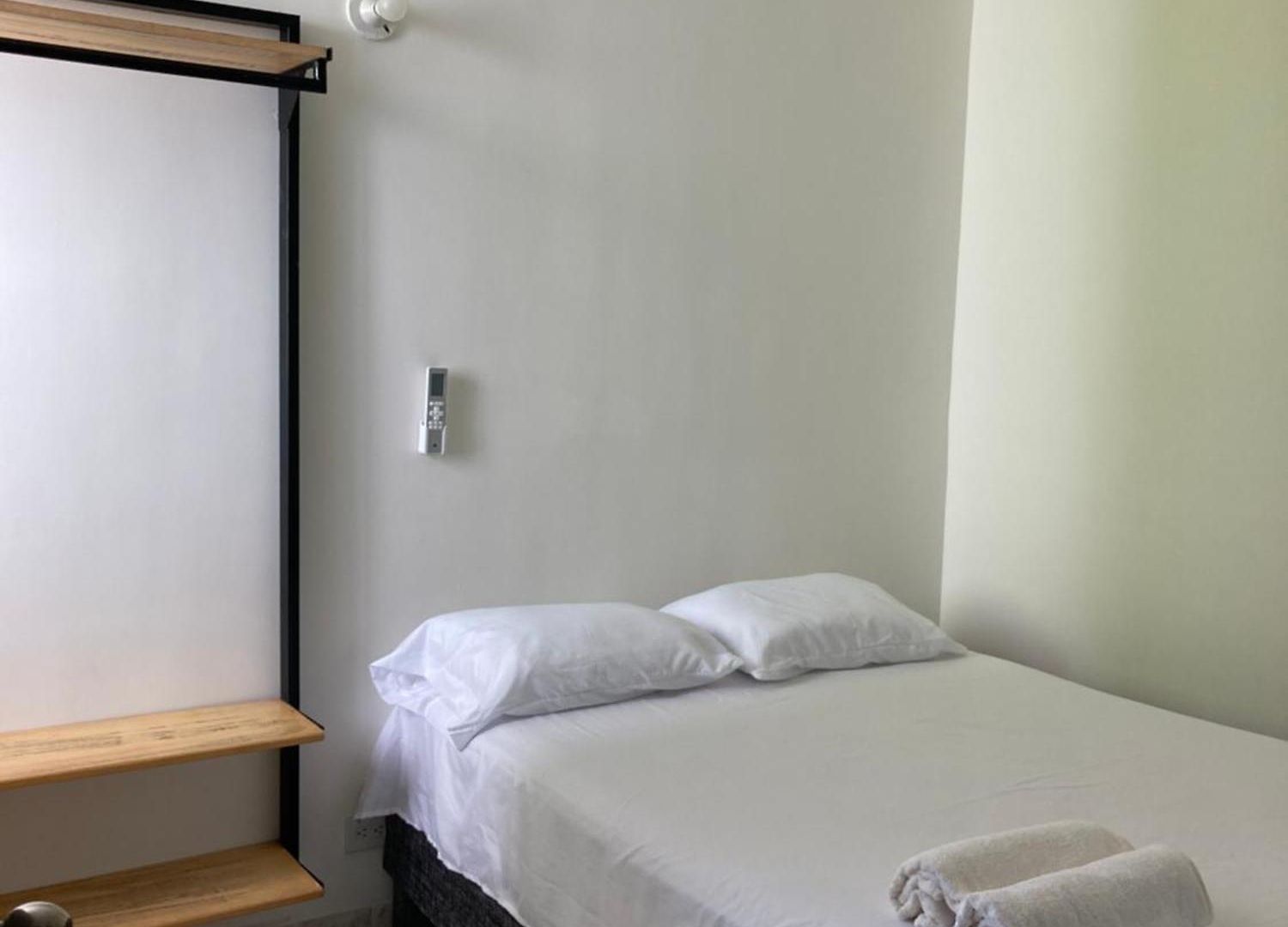 Seis Personas En Apartamento
